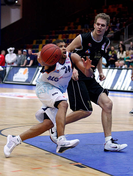 与荣誉的温 与荣誉的温