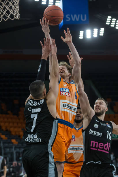 挥和其他选 挥和其他选