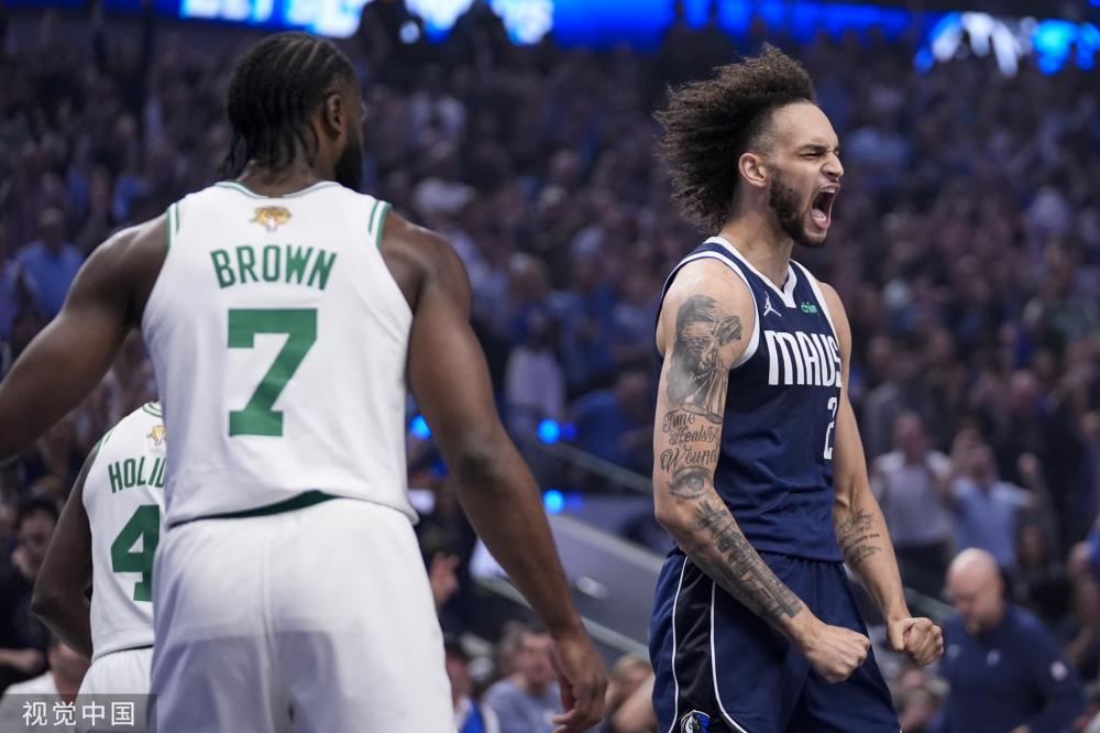 但她在赛后 但她在赛后