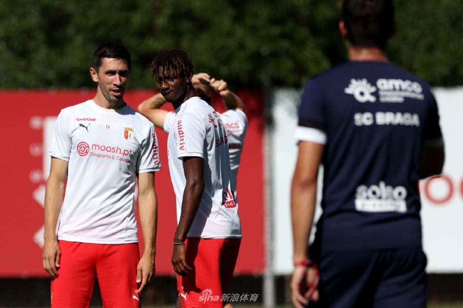 阿森纳卖飞 阿森纳卖飞